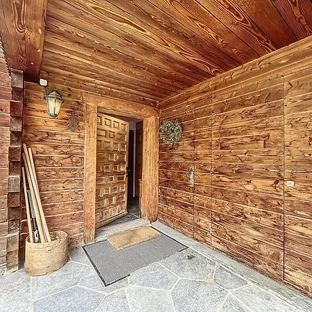 Chalet Teura